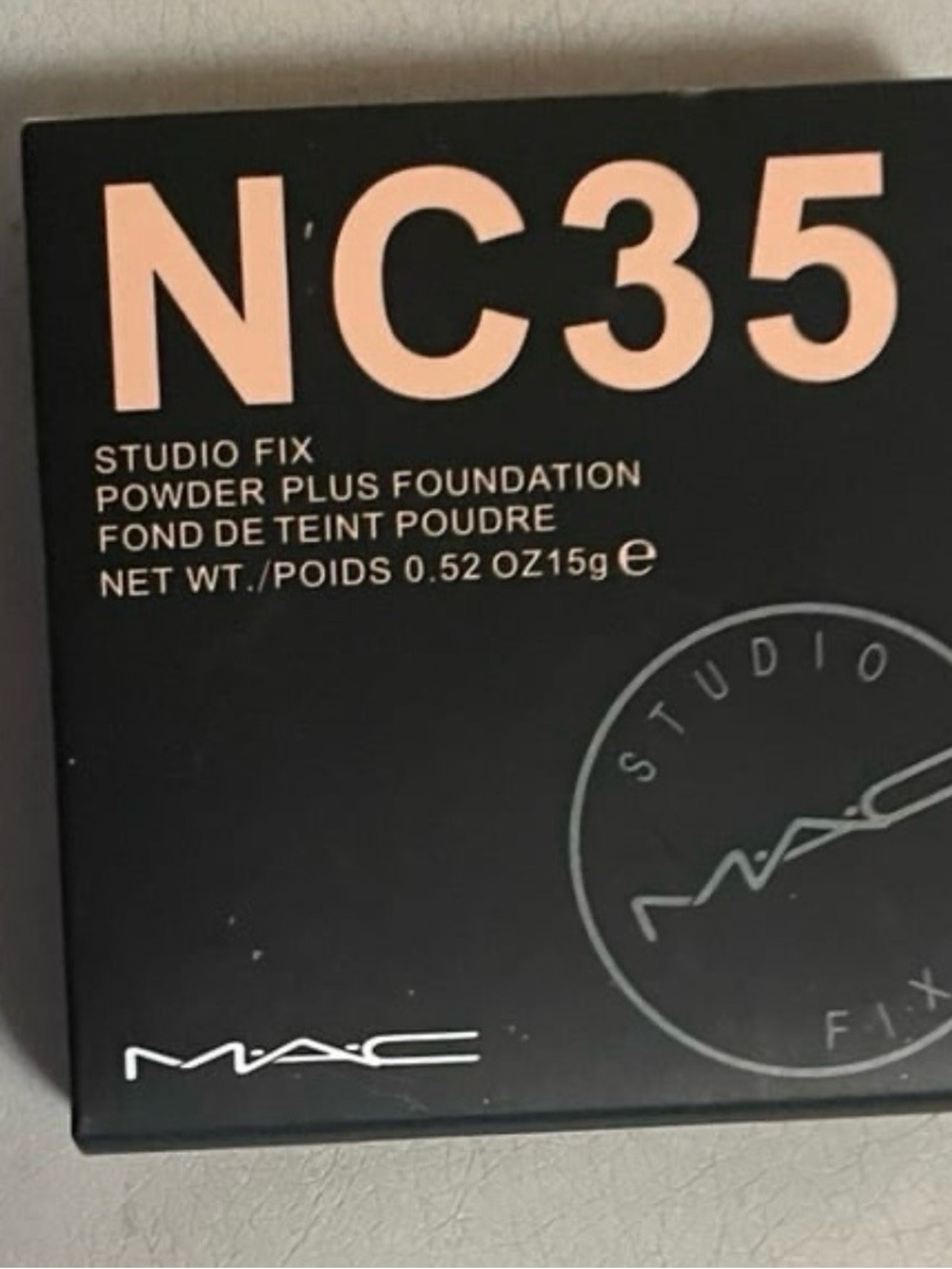 MAC Cosmetics Studio Fix Powder Plus Foundation NC35 - Beige